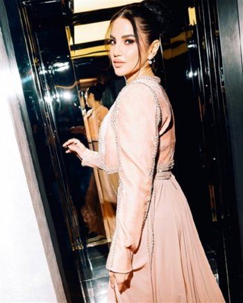 شاهد .. درة التونسية تتألق في المتحف المصري الكبير بفستان من تصميم رامي القاضي - بالصور