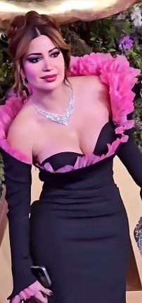 النجمة السورية نسرين طافش تفاجئ الجميع بإعلان زواجها في حفل joy awards