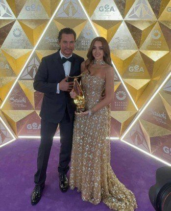 الفنانة المصرية هنا الزاهد تكشف كواليس لقائها مع النجم العالمي ماثيو ماكونيهي