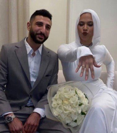 نجل الفنانة المصرية المعتزلة حنان ترك يحتفل بخطبته.. «صور»