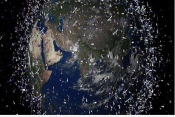 باحثون يطالبون الأمم المتحدة بالتدخل لحل أزمة النفايات الفضائية