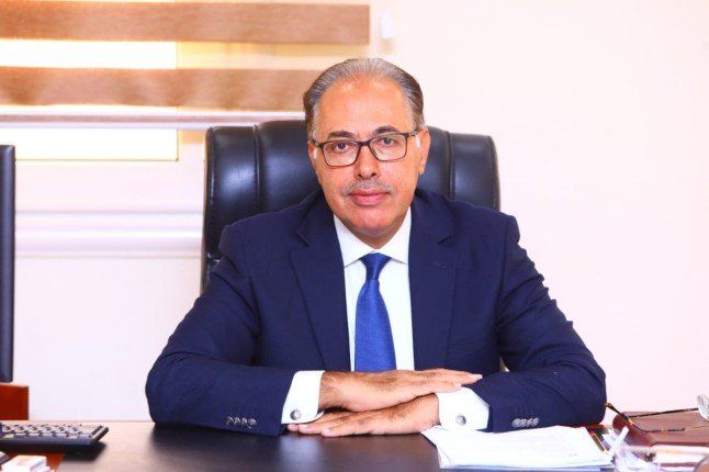 "أنسنة الذكاء الاصطناعي.. الأخلاقيات والقوانين".. كتاب جديد لد.محمد شومان في معرض القاهرة للكتاب