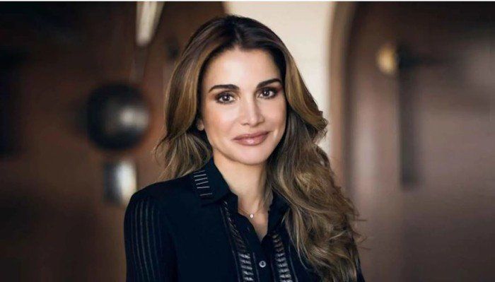 الملكة رانيا تشارك متابعيها عبر "إنستجرام" بمفاجأة سارة.. ما القصة؟