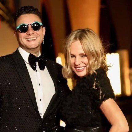 الممثل المصري أحمد الفيشاوي يُثير الجدل برسالة غريبة للفنانة شيرين رضا.. ماذا قال؟