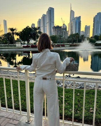 شاهد .. بالصور- سعر مرتفع لإطلالة كارن وازن الرائعة من Dior