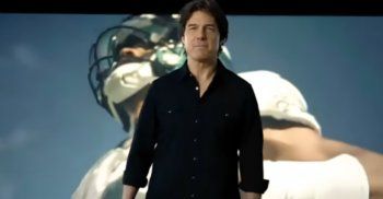 شاهد .. توم كروز بملامح غريبة.. هل خضع للتجميل؟