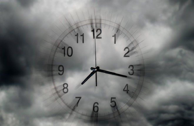 موقع إلكتروني يثير الجدل بتوقعاته عن "ساعة الوفاة".. ما التفاصيل؟