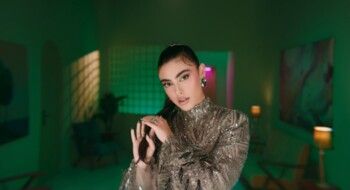 شاهد .. بالفيديو- إليكم أغنية إيمان منصور الجديدة.. "طنّش"