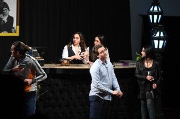 شاهد .. جامعة سيدة اللويزة تعرض مسرحية " فندق لابريش Hotel Labrish " .. وهذه التفاصيل