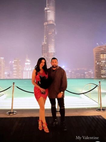 شاهد .. درة التونسية تحتفل برومانسية بعيد الحب مع زوجها