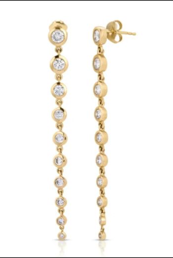 شاهد .. الأمير هاري يقدم هدية فاخرة لـ ميغان ماركل في عيد الحب