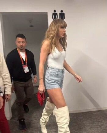 شاهد .. من هو الحارس الشخصي لتايلور سويفت الذي رافقها إلى المرحـ اض؟