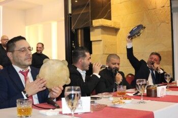 شاهد .. حبيب بو انطون وليلة الحب "زجلية"