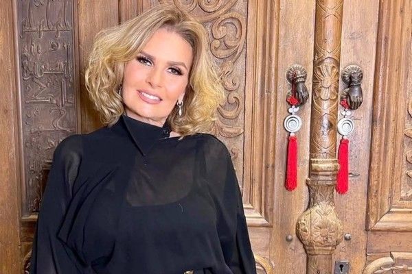 شاهد .. يسرا تتألق في عيد الحب بهذه الإطلالة