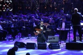 شاهد .. وحيد ممدوح بين دار الأوبرا المصرية والرياض