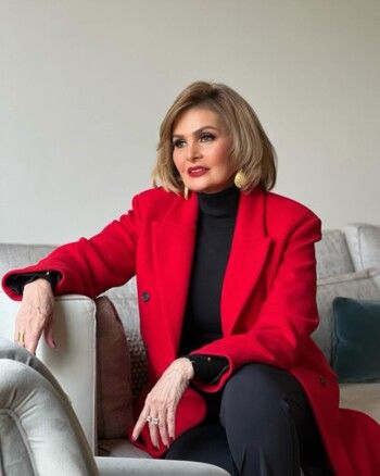 شاهد .. يسرا تتألق في عيد الحب بهذه الإطلالة