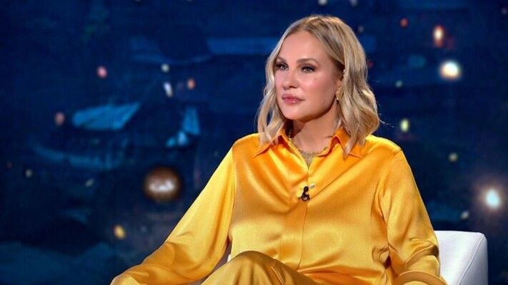 شاهد .. بالصورة -شيرين رضا تسحر عيون متابعيها بفستانها الأحمر