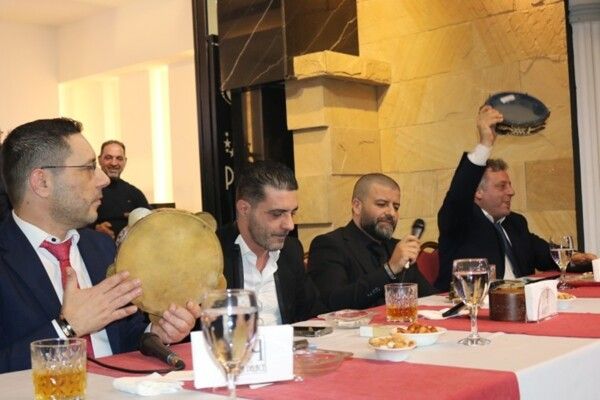 شاهد .. حبيب بو انطون وليلة الحب "زجلية"