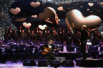 شاهد .. وحيد ممدوح بين دار الأوبرا المصرية والرياض