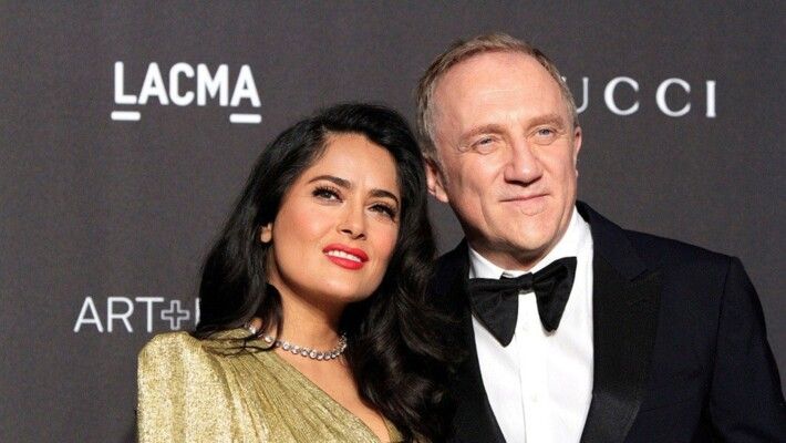 شاهد .. بعد 18 عام من الحب.. سلمى حايك برسالة مميزة لزوجها