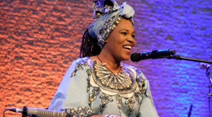 رحيل المطربة السودانية آسيا مدنى بعد مرورها بأزمة صحية