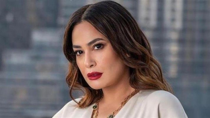 شاهد .. هند صبري تتحدث عن غيرة منة شلبي منها.. فما القصة؟