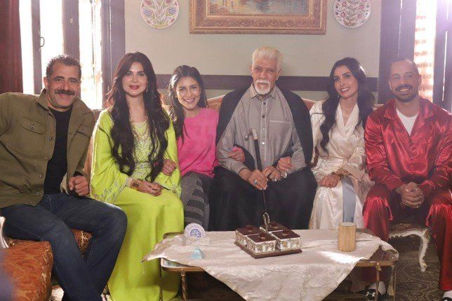 بالصور.. كاميرا «الخليج 24» في كواليس مسلسل «شباب امرأة» للنجمة غادة عبد الرازق بعد انتهاء 80% من التصوير