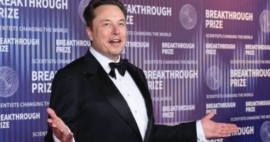 الصحف العالمية اليوم: إشارات تحذيرية لترامب فى شهره الأول.. إيلون ماسك يؤثر على السياسة فى 18 دولة.. ستارمر ينضم لقمة أزمة أوروبية لبحث الاستجابة لموقف ترامب من أوكرانيا.. وبابا الفاتيكان يحتاج إلى راحة مكثفة