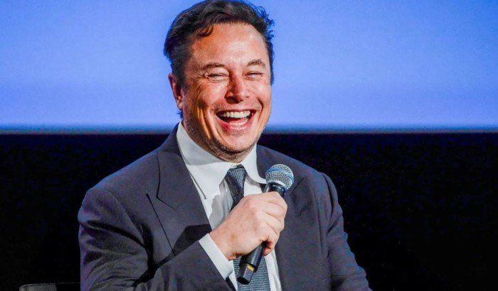 لمنافسة ChatGPT.. إيلون ماسك يعلن إطلاق روبوت المحادثة Grok 3 الاثنين