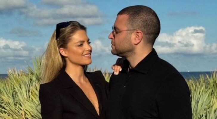 شاهد .. بالصور- إيلي صعب جونيور يستمتع بوقته مع زوجته كريستينا و اولادهما على الثلج