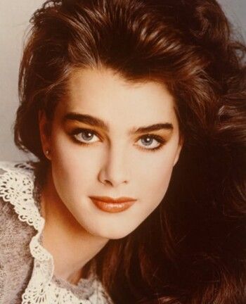 شاهد .. والدة بروك شيلدز إستغلتها وقدّمتها على طبق من فضة الى هوليوود