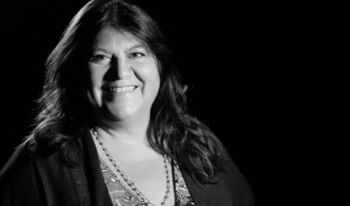 شاهد .. خاص - " كاستنغ أمني " مسرحية كوميدية ممتعة ومخرجة العمل جوزيان بولس توجه نداءً إلى المنتجين