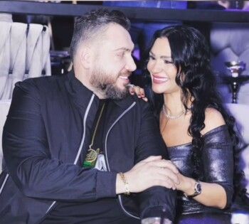 شاهد .. أحدث صور لـ فارس إسكندر وزوجته هبة .. إطلالاتها لافتة وجميلة ! - بالصور