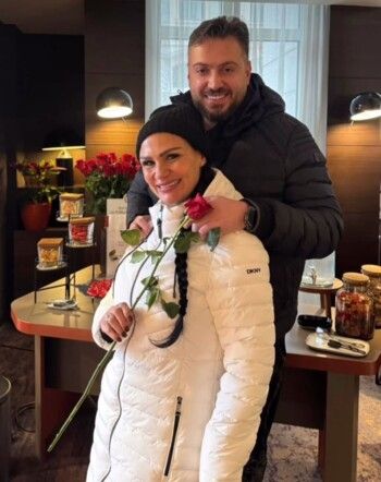 شاهد .. أحدث صور لـ فارس إسكندر وزوجته هبة .. إطلالاتها لافتة وجميلة ! - بالصور