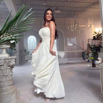 شاهد .. بالصور- ميرنا نور الدين تخطف القلوب بفستانها الأبيض