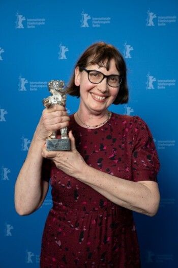 شاهد .. الكشـ ـف عن الفائزين في الدورة الـ75 لمهرجان برلين السينمائي الدولي