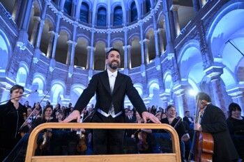 شاهد .. هبة القواس تعلن رسمياً إطلاق الجوقة الفلهارمونية الوطنية وتقول: "لبنان كالموسيقى لا يستسلم للصمت"