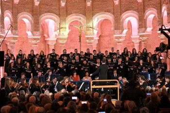 شاهد .. هبة القواس تعلن رسمياً إطلاق الجوقة الفلهارمونية الوطنية وتقول: "لبنان كالموسيقى لا يستسلم للصمت"