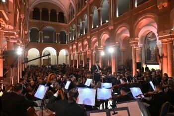 شاهد .. هبة القواس تعلن رسمياً إطلاق الجوقة الفلهارمونية الوطنية وتقول: "لبنان كالموسيقى لا يستسلم للصمت"