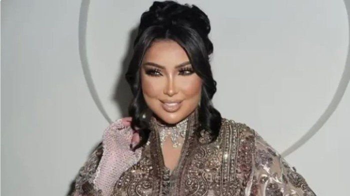 مشهد مؤثر | بالفيديو.. أول لقاء لدنيا بطمة مع ابنتيها بعد خروجها من السجن