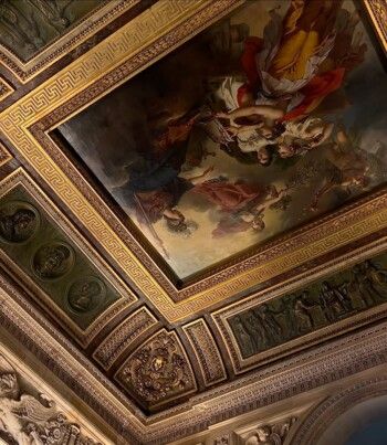 شاهد .. مي حريري بإطلالة أنيقة ونحافة لافتة.. هل تستعد لعودة فنية ؟ - بالصور