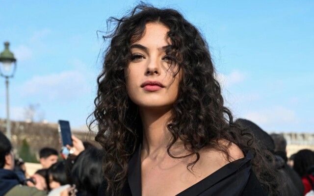 شاهد .. بالصور - العارضة والممثلة ديفا كاسل وخطيبها يشاركان معاً في هذا الفيلم