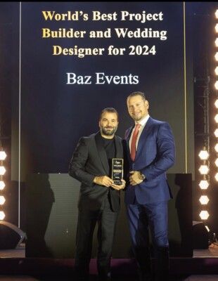 شاهد .. وليد باز يحصد جائزة عالمية-بالصور