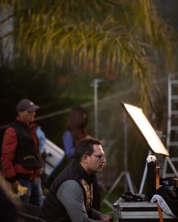 شاهد .. ظافر العابدين يُشارك صوراً من وراء الكاميرا ويشوق متابعيه لعمل جديد