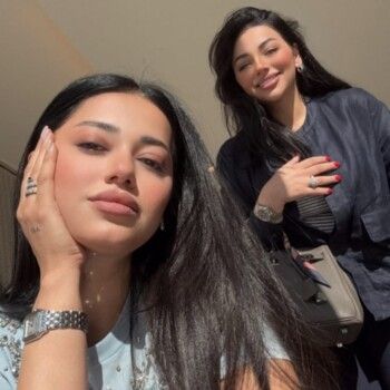 شاهد .. رحمة رياض تحتفل بعيد ميلاد شقيقتها بصور مؤثرة