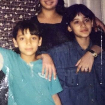 شاهد .. رحمة رياض تحتفل بعيد ميلاد شقيقتها بصور مؤثرة