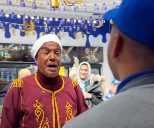 سليمان عيد يكشف لـ "الخليج 24" تفاصيل حذف إعلان الألبان و الأعتذار لأهالي أسوان