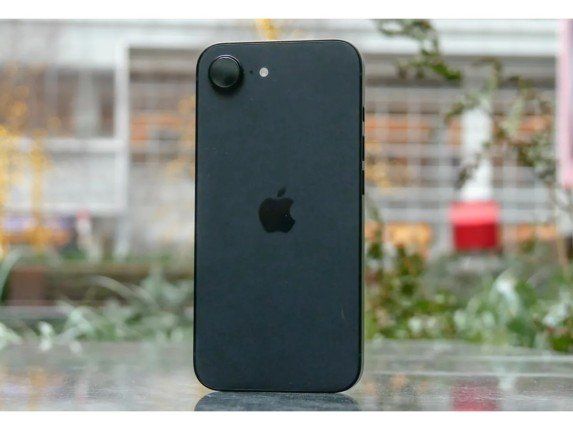 آبل تطلق رسميا هاتفها iPhone 16e