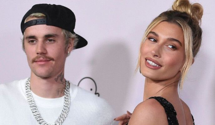 شاهد .. جاستن بيبر يحتفل بعيد ميلاده برفقة زوجته هايلي وطفلهما