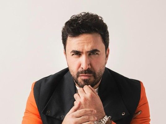 شاهد .. نادر الأتات يقدم أنشودة "رمضان" في إحتفالية خاصة بالشهر الفضيل - بالفيديو